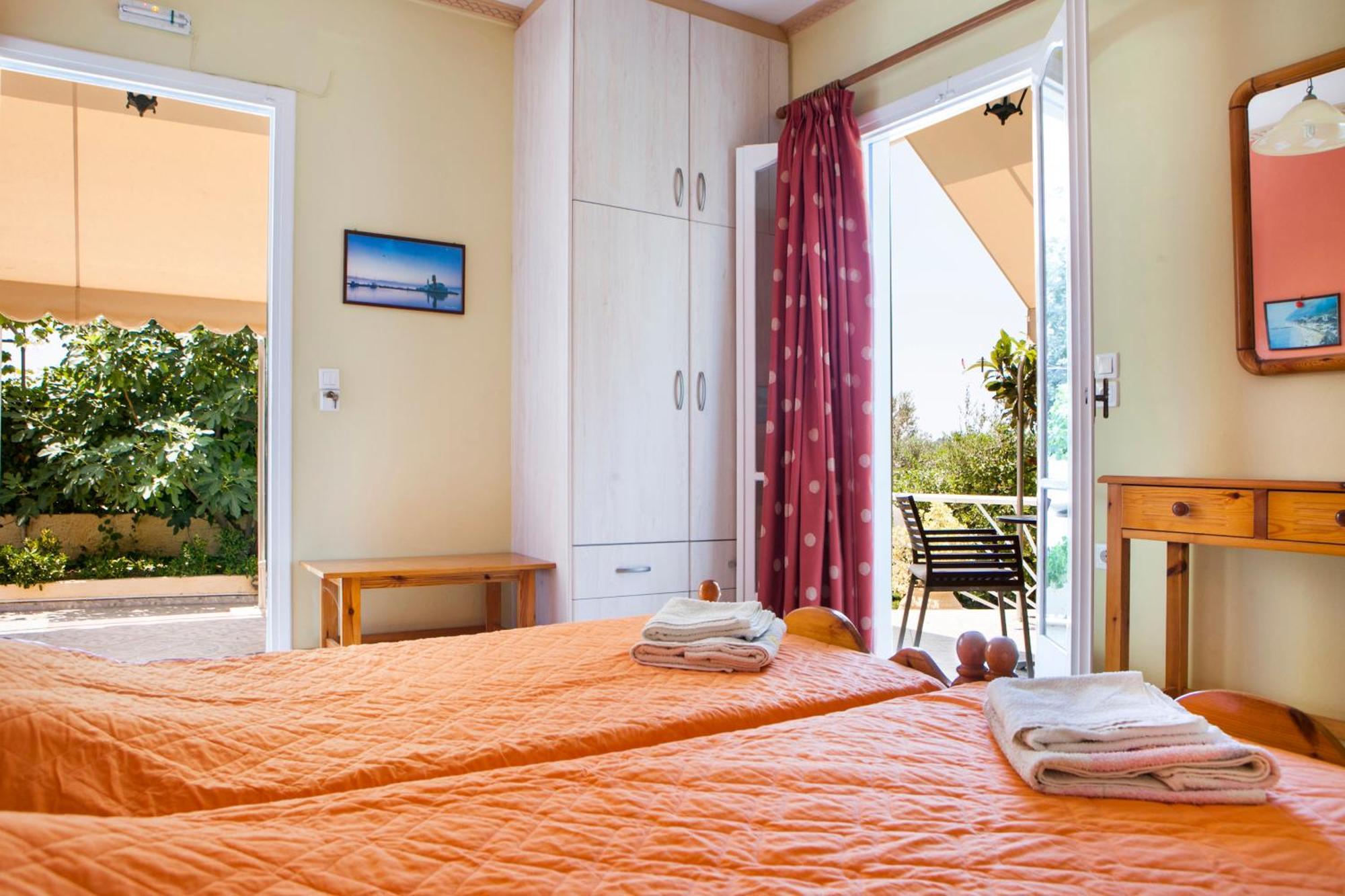 Tzivras Villa & Apartments Lassi  Zimmer foto